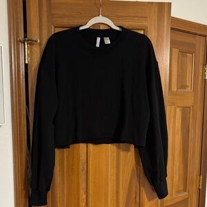 H&M Black Cropped Top